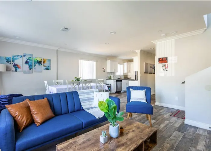 5 Bedroom Home Near Usc - Perfect Location